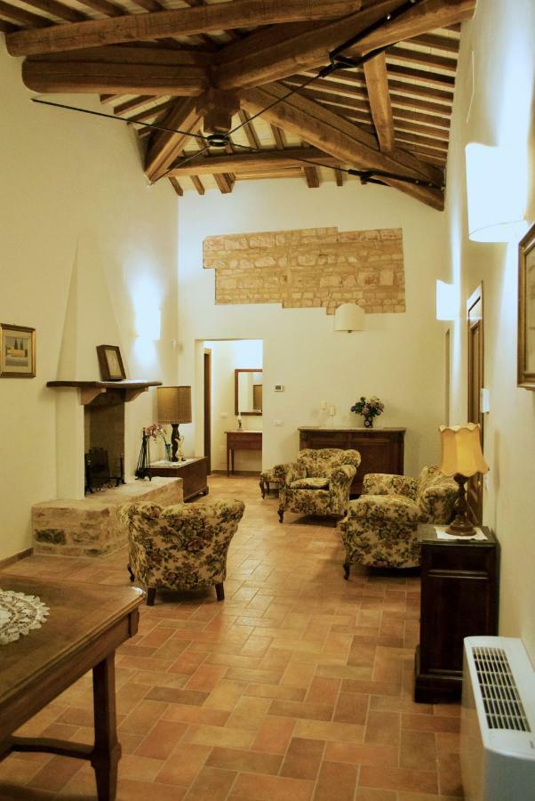 Villa Licinia Foligno Luaran gambar