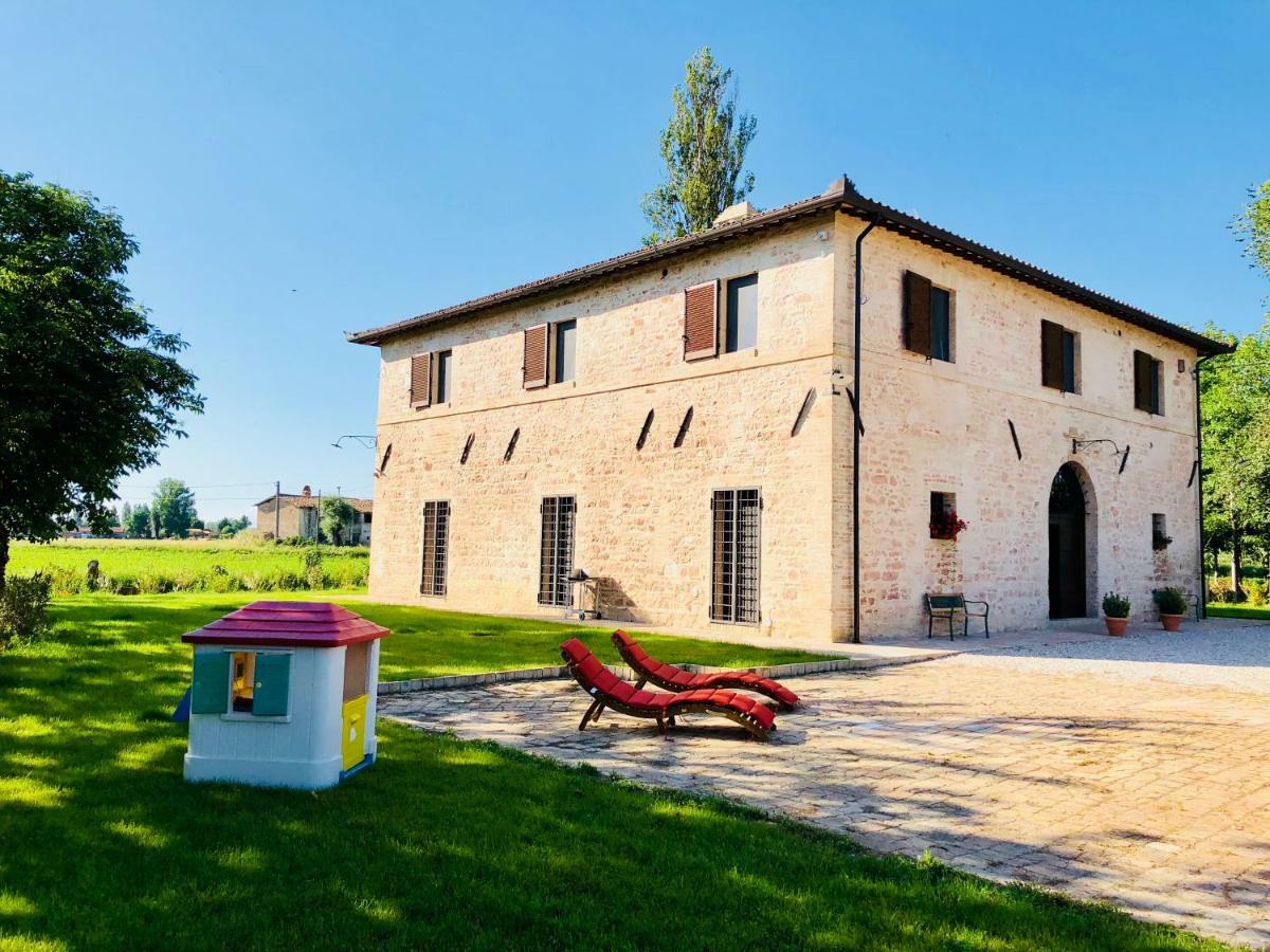 Villa Licinia Foligno Luaran gambar